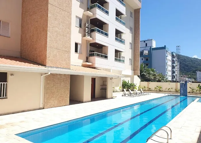 Lindo apto com 3 quartos, apenas 1 quadra da praia das Toninhas