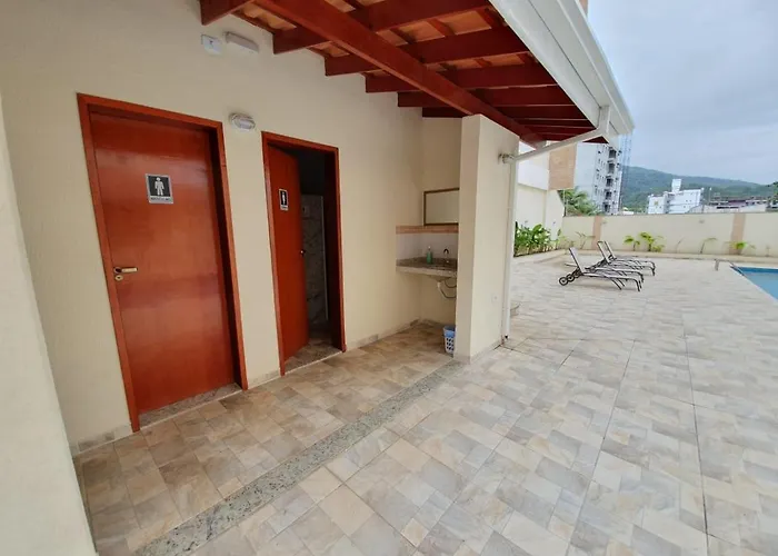 Lindo apto com 3 quartos, apenas 1 quadra da praia das Toninhas