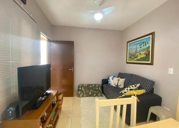 Aproveite o melhor de Ubatuba apartamento com 2 dormitórios até 5 pessoas